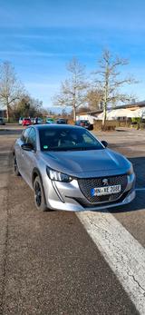 Peugeot e-208 136 GT GT - graue Peugeot e-208