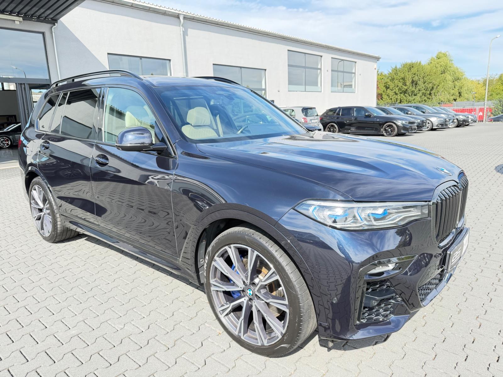 BMW X7*M50xd*M-SPORTPAKET*3xTV*6xSITZER*ACC*HUD*360