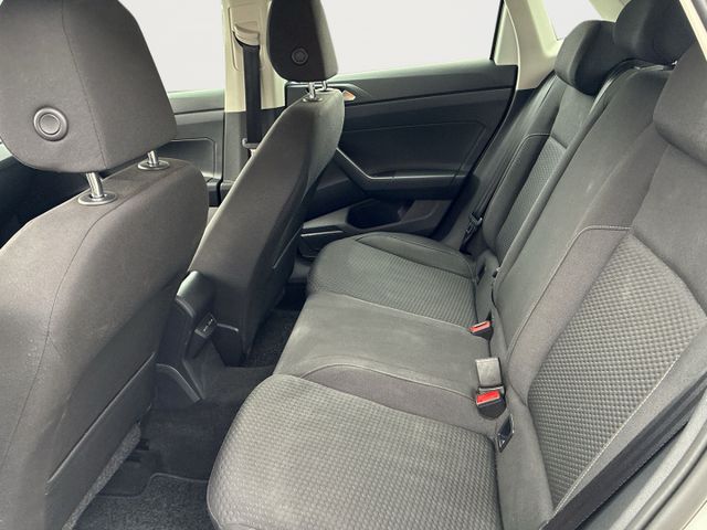 Volkswagen Polo VI Comfortline PDC v+hSHZ+KlimaDAB+Temp+B