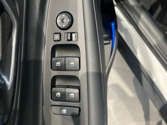 Fahrzeugabbildung Hyundai BAYON Trend 48V DCT 100 PS 1.0 17 Zoll Alu+Dachl