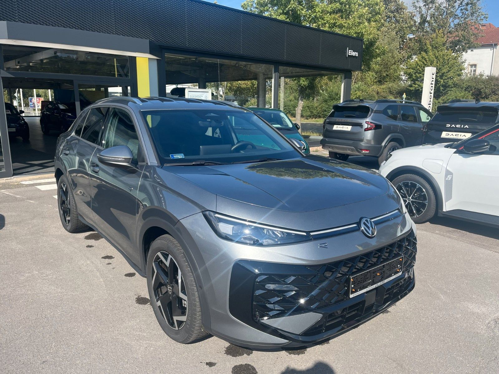 Fahrzeugabbildung Volkswagen T-Roc 1.5 eTSI 110 kW R-Line