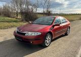 Renault Laguna II Dynamique 1.8 16V - Renault Laguna mit Benzin-Antrieb: Limousine, 1.8