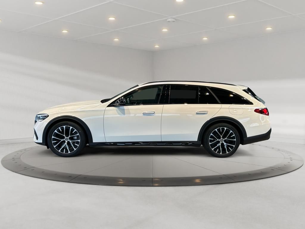 Mercedes-Benz E 300 de 4matic T All-Terrain Avantgarde+MBUX foto 4
