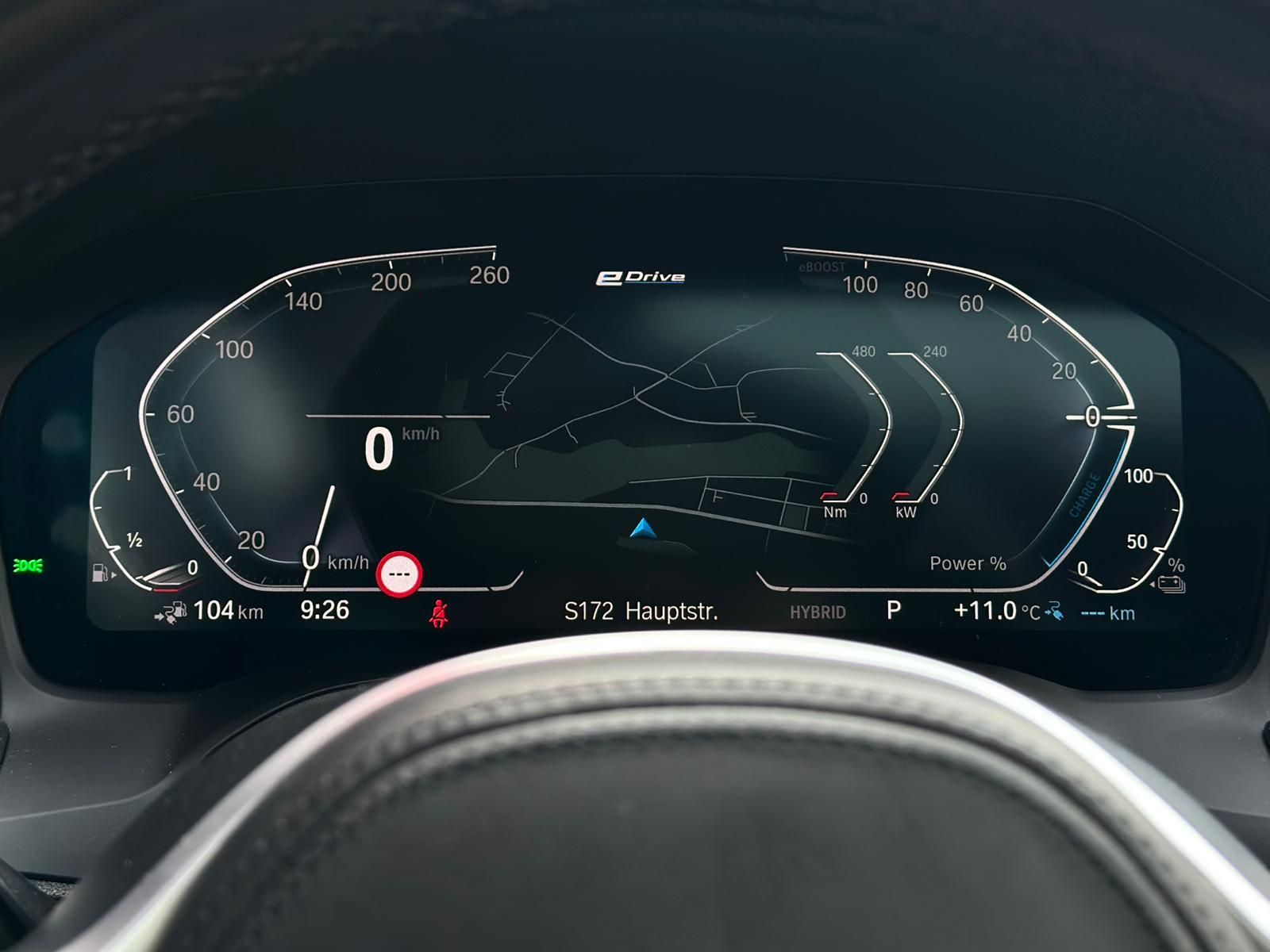 BMW 330 e M SPORT SHADOW* LED#SHZ#NAVI#TEMPO#360CAM - Image 12