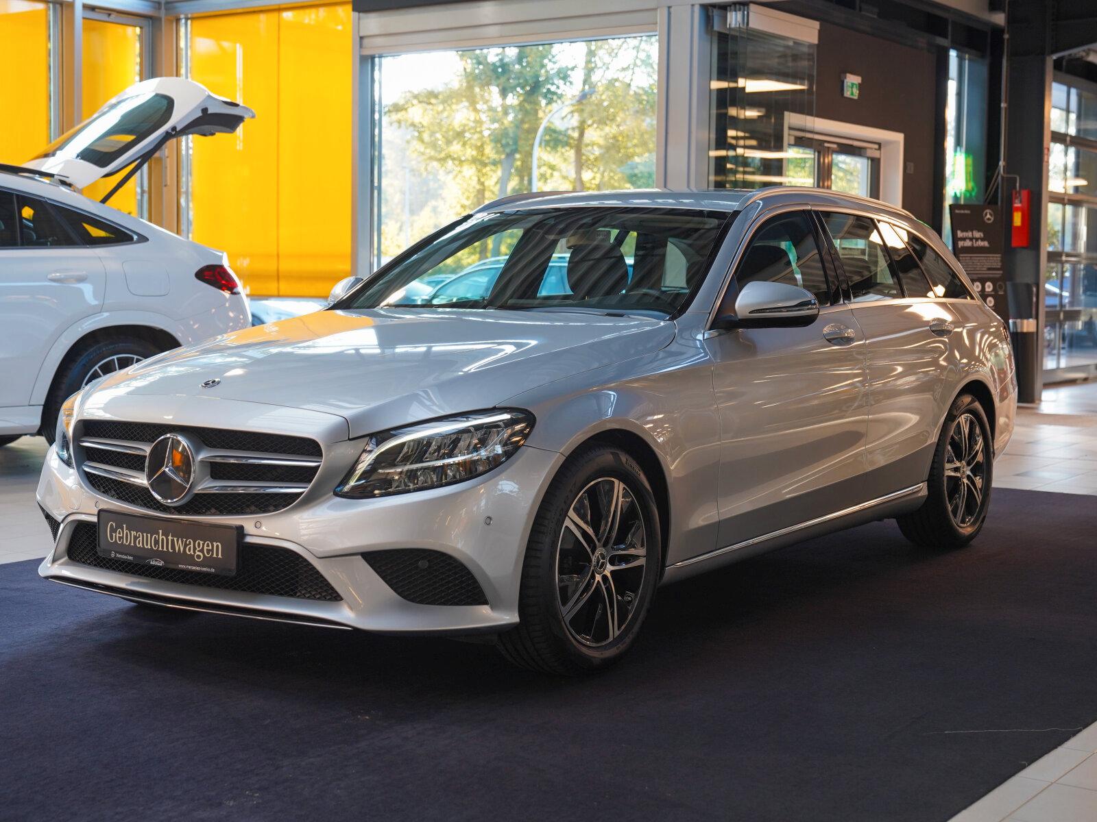 Mercedes-Benz C 180 T AVANTGARDE CarPlay Ambientebeleuchtung