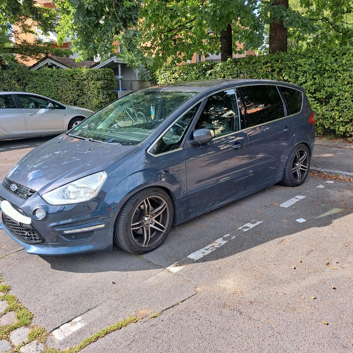 Ford S-Max