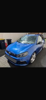 Volkswagen Golf 6 R, Schalensitze, 1. Hand - Volkswagen Golf aus 2011: 1.6