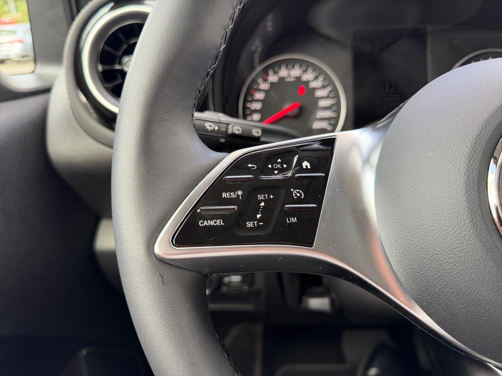 Mercedes-Benz T 180 d Edition AHK*Kamera*MBUX*Nav*Temp*LED*SHZ