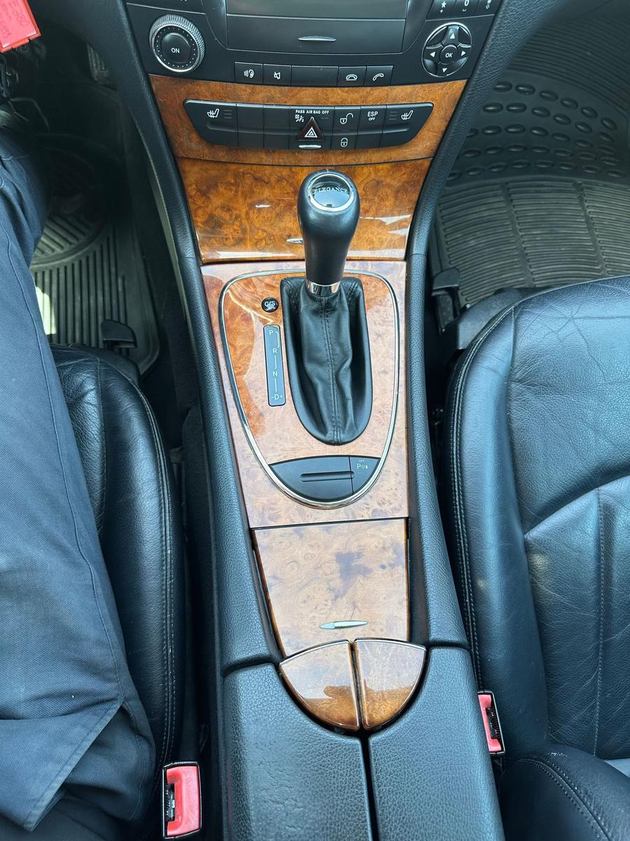 Mercedes-Benz E280 2006 — photo 19