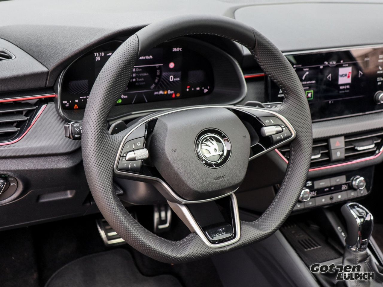 Fahrzeugabbildung SKODA Kamiq Monte Carlo 1.5 TSi DSG Panoramadach PDC