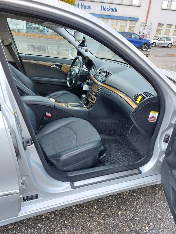 Mercedes-Benz E 320