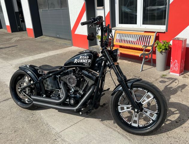 Harley-Davidson Softail Deluxe FLSTN Bobber Custom 5HD