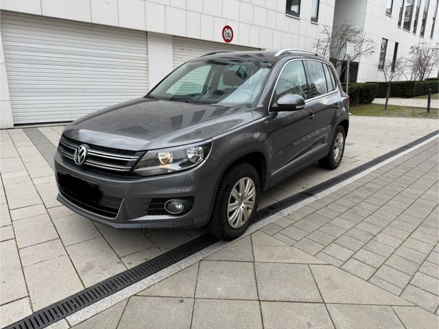 Volkswagen Tiguan 2.0 TDI 4MOT BlueMot T CUP Sport & St...