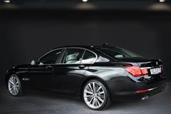 BMW 730d xDrive AHK HUD - TOP Ausstattung Unfallfrei