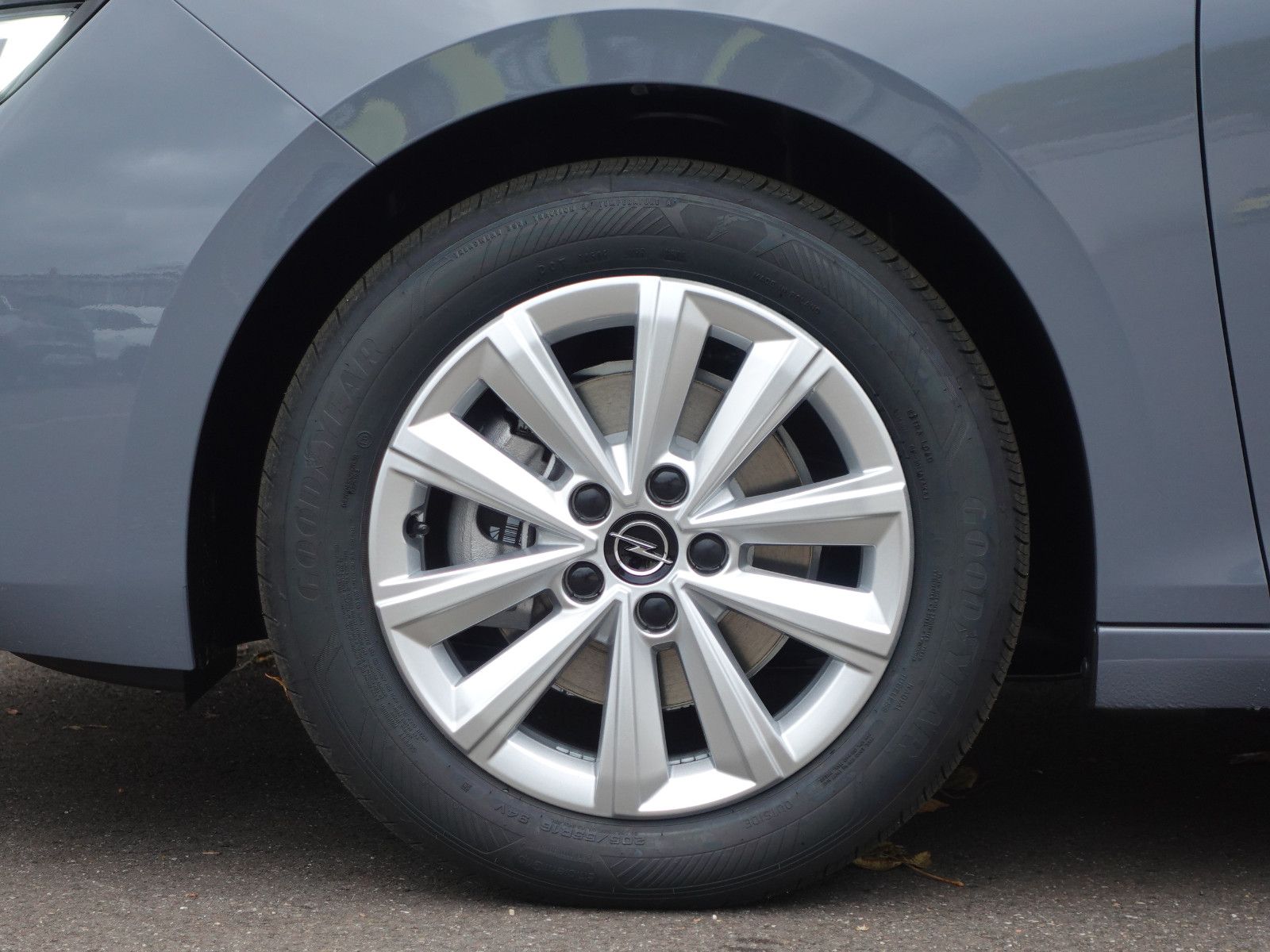 Fahrzeugabbildung Opel Astra Edition 1.2T,Navi,Kamera,Sitzhzg,AGR,LED