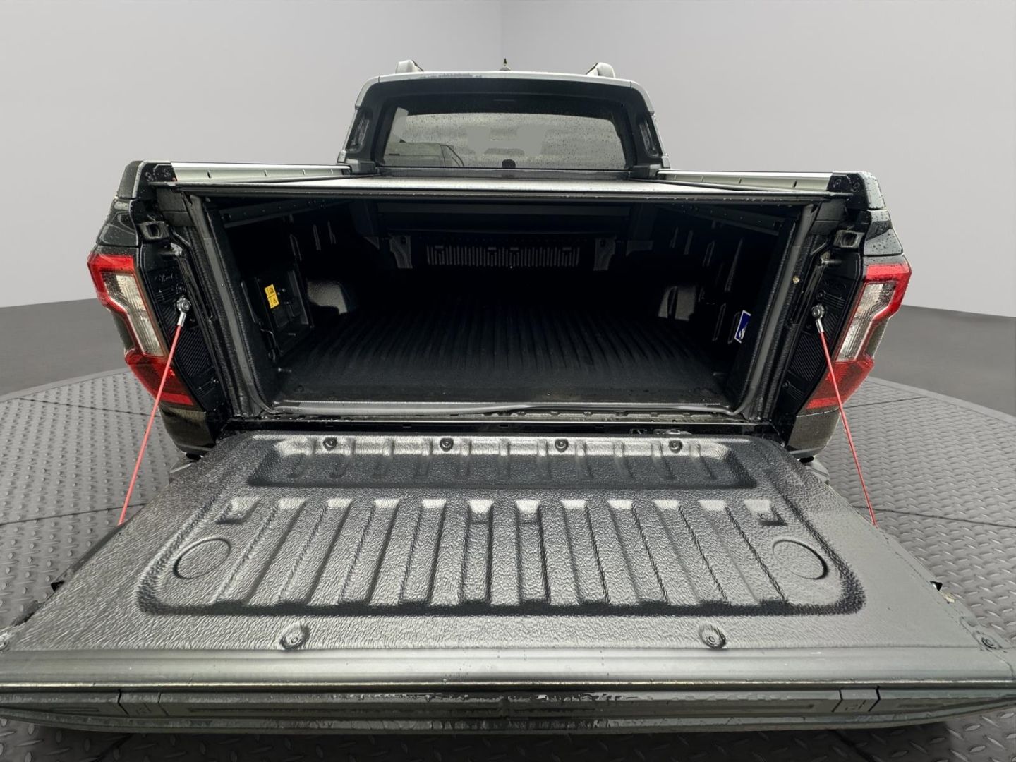 Fahrzeugabbildung Ford Ranger Plug-in-Hybrid Stormtrak e-4WD Doppelkabi