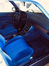 Mercedes-Benz 260 SE Techa Solar / Location: MALLORCA /SPAIN - Mercedes-Benz S 260 mit Benzin-Antrieb: Limousine, Schaltgetriebe