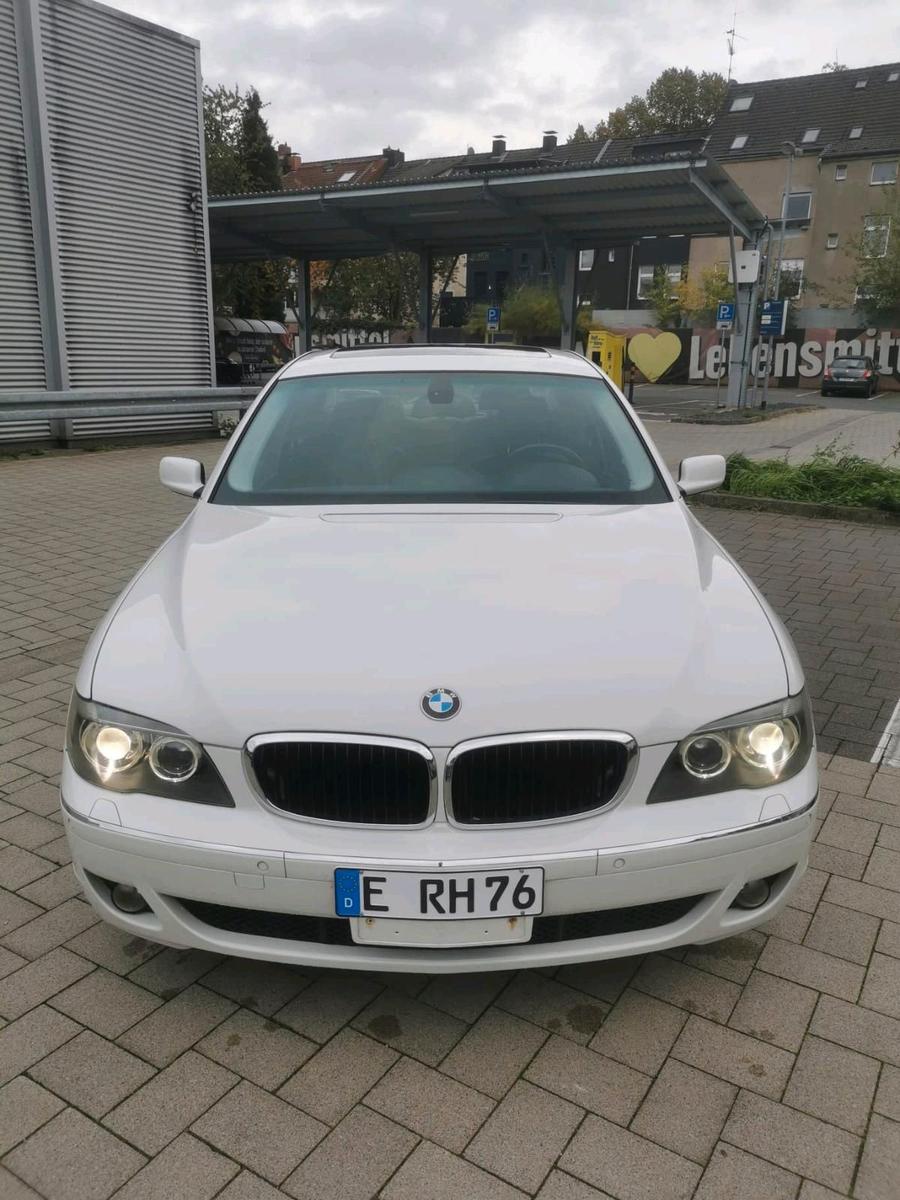 BMW 740