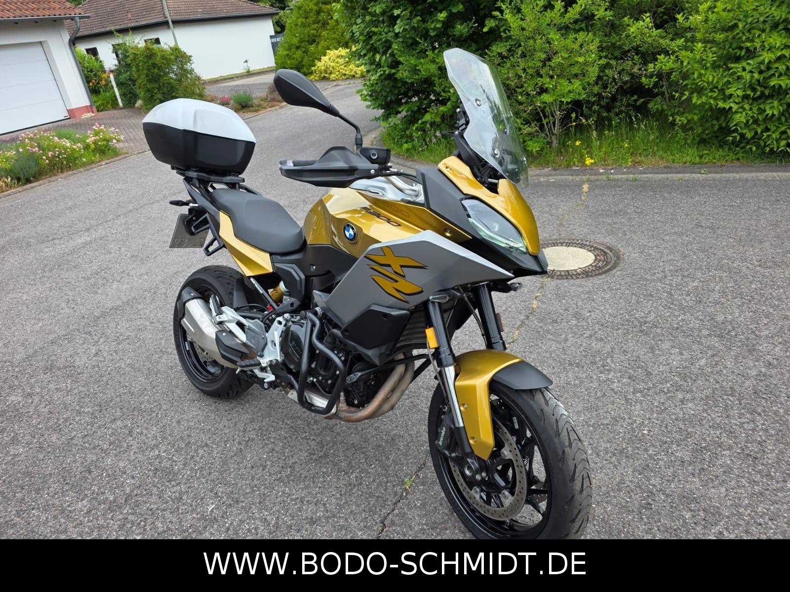 BMW F900 XR