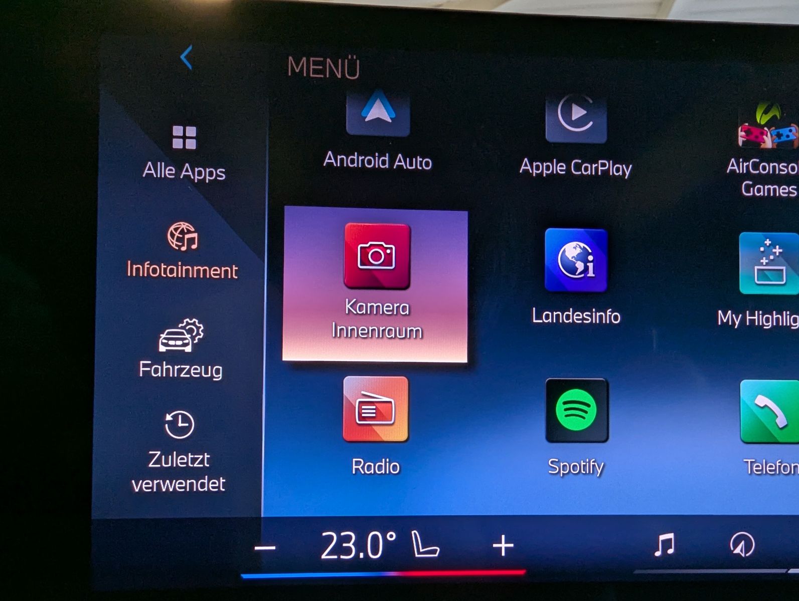 BMW 520 d M-Sport Innov.-Paket H/K LED Pano AHK 360° - Image 38