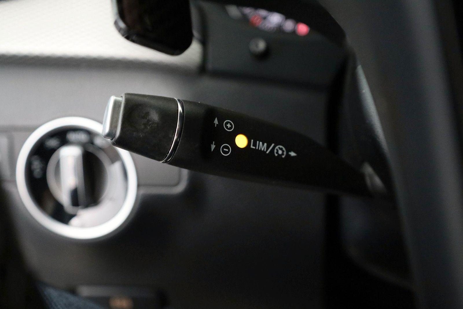 Fahrzeugabbildung Mercedes-Benz B 220 d 4MATIC DCT, T.Leder,Navi,SH,Panorama +WR