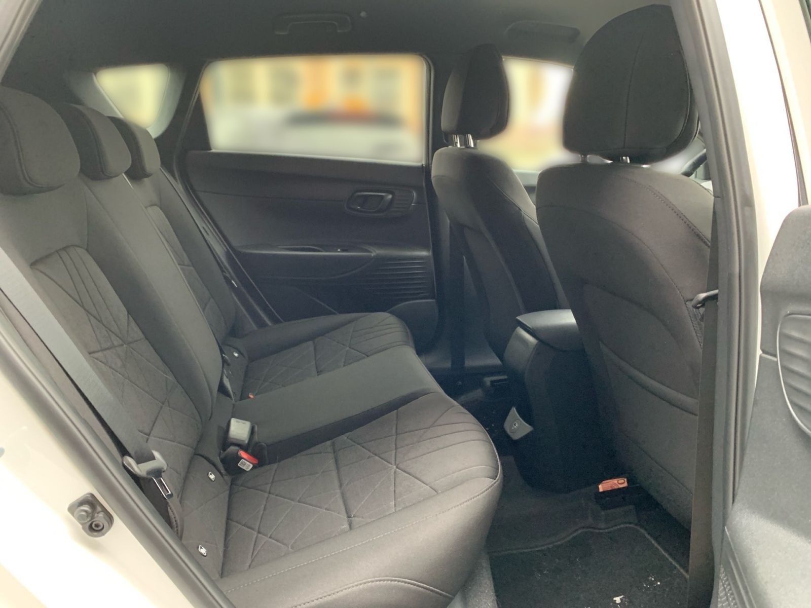 Fahrzeugabbildung Hyundai BAYON 1.0 T-GDI Connect & Go Navi BOSE