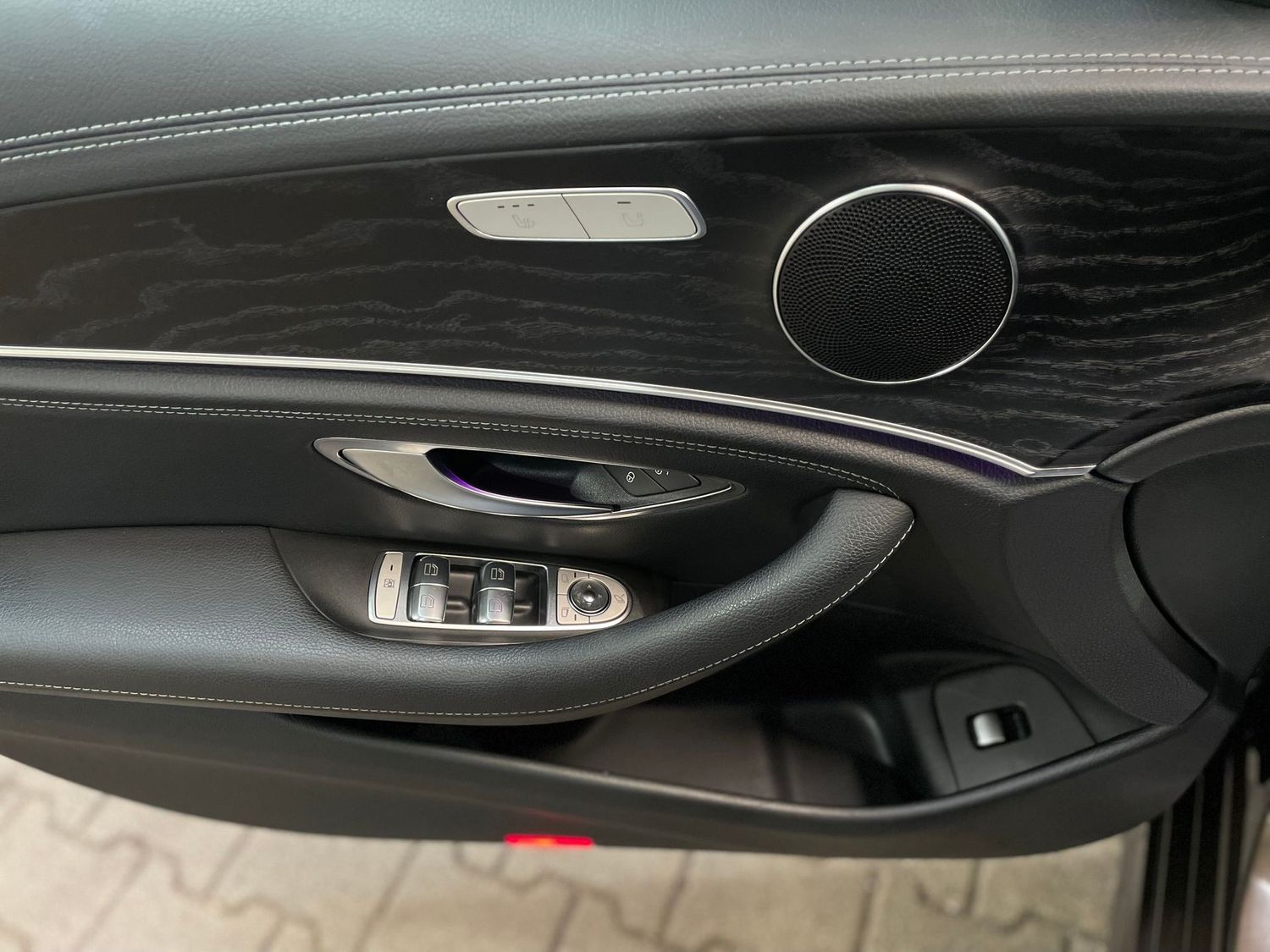 Fahrzeugabbildung Mercedes-Benz E 200 AMG#LED#Kamera#Spur#Alcantara#Ambiente