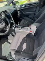 Volkswagen Golf 2.0 TSI OPF DSG 4MOTION R Variant R - Volkswagen Golf mit Benzin-Antrieb: Kombi, 2.0