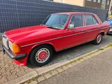 Mercedes-Benz Mercedes W123 250 E (H Zulassung) - Mercedes-Benz 250: W123