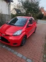 Toyota Aygo  Zuverlässiger Stadtflitzer zu... - : Kleinwagen, Zuverlässige