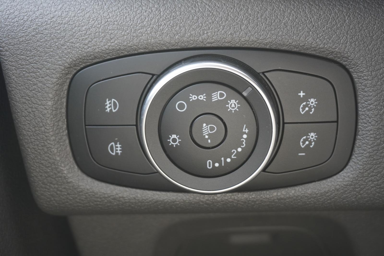 Ford Tourneo Custom Titanium X L1 Bi-Xenon Navi