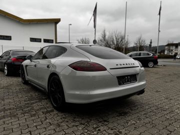 Porsche Panamera - 10