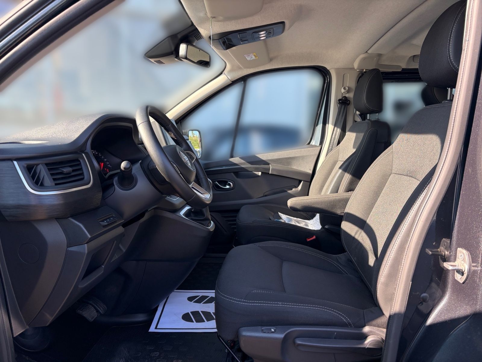 Fahrzeugabbildung Nissan Primastar 3,0t dCi 170 DPF L2H1 Tekna*Navi*Kamer