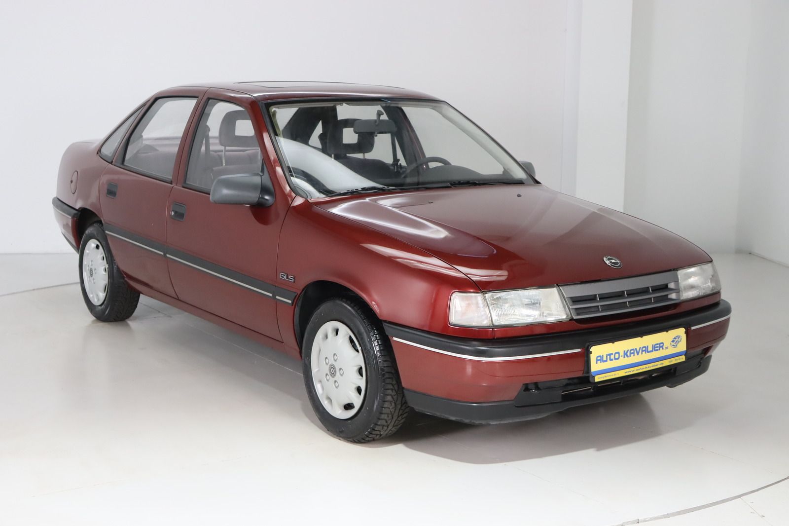 Fahrzeugabbildung Opel Vectra 1.6 * wenig km * Oldtimer * Schiebedach