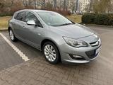 Opel Astra 2.0 CDTI INNOVATION - Opel Astra mit Diesel-Antrieb: 2.0