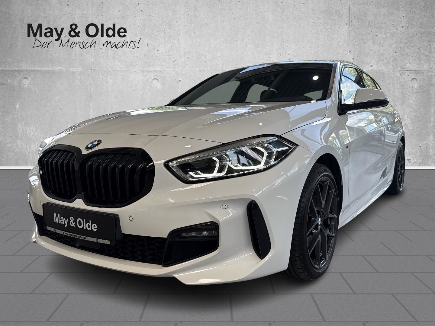 BMW 118 i MSport Shadowline Pano Navi LED DAB