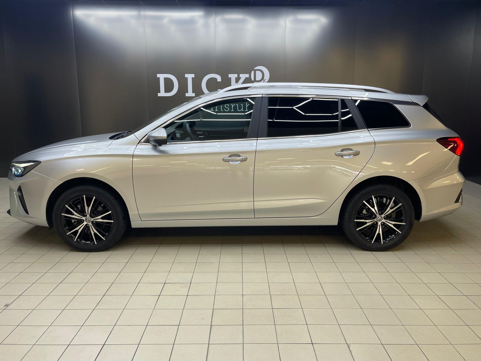 Fahrzeugabbildung MG MG5 61 KWH Luxury NAVI+LED+SHZ+DAB+ACC+360°+DAB+