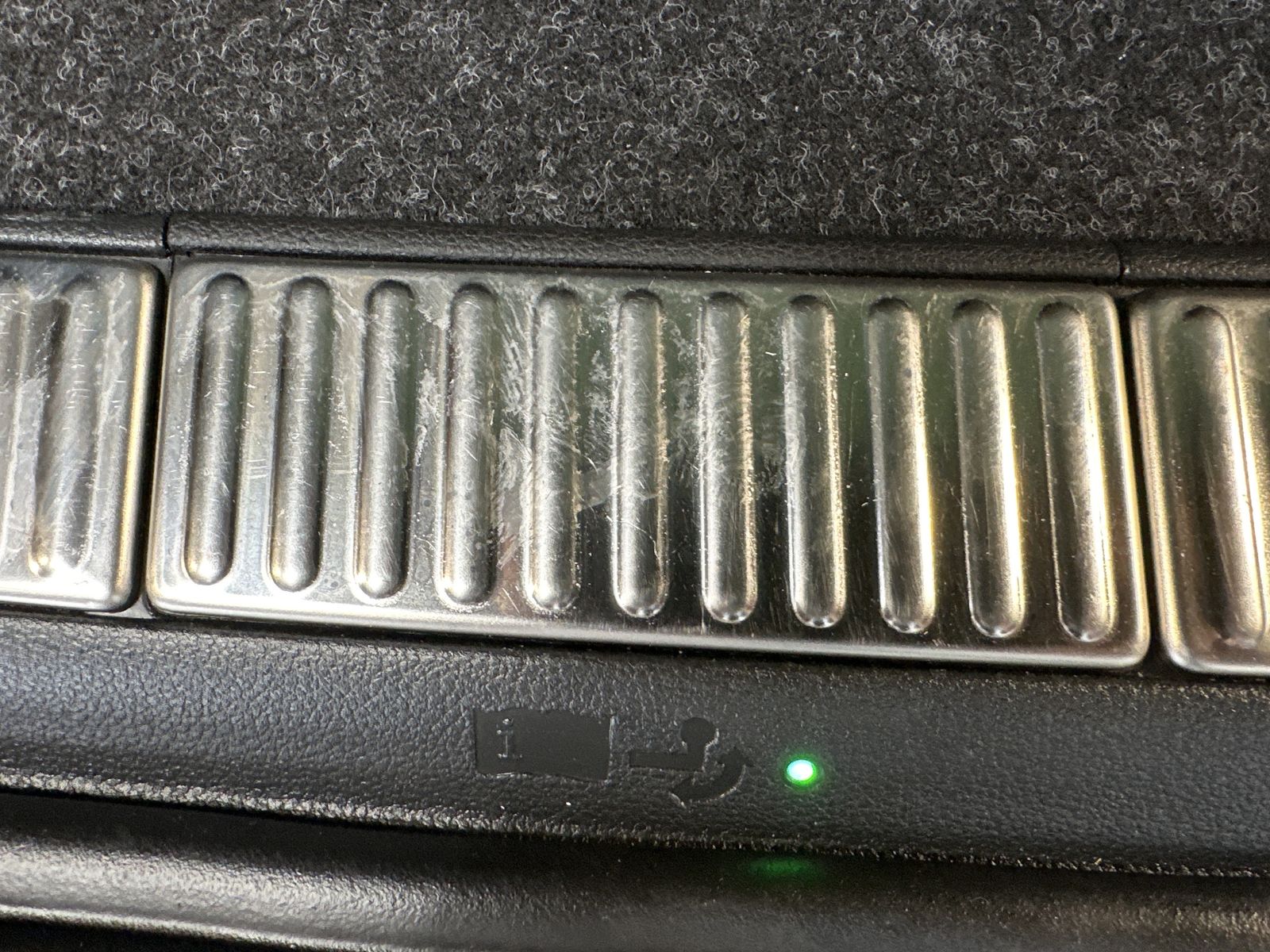 Fahrzeugabbildung SKODA Superb Combi 1.4 TSI iV Style DSG NAV+MATRIX+ACC
