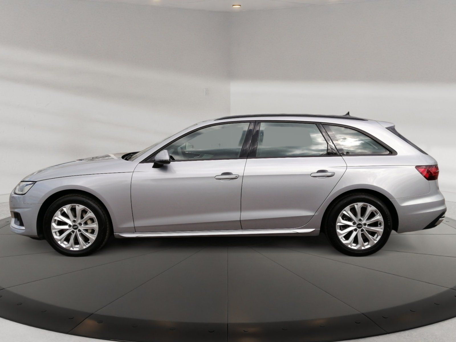 Audi A4 Avant Advanced 50 TDI quattro tiptronic PDC imagem 3