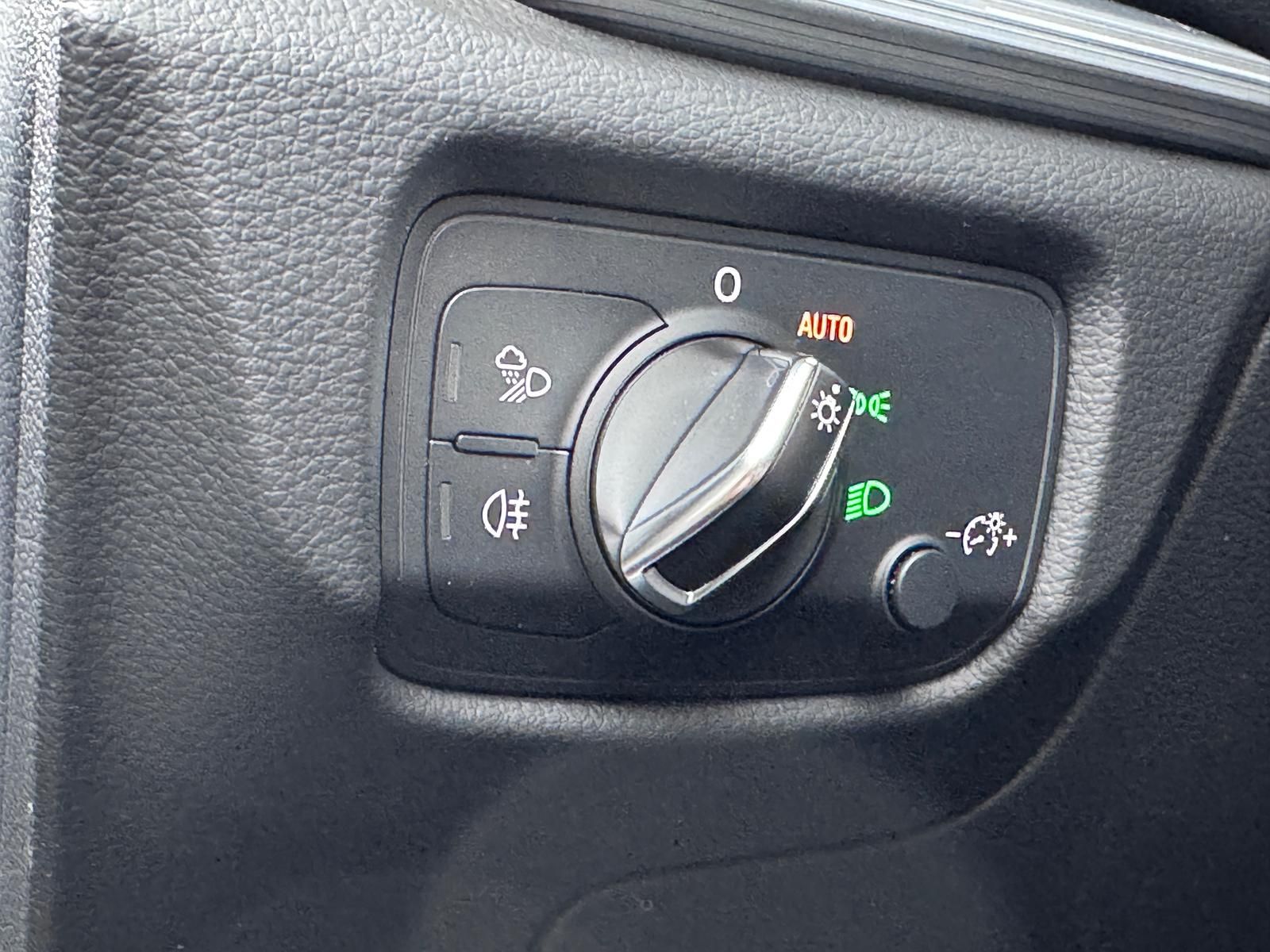 Fahrzeugabbildung Audi SPORTBACK 40 TFSI QUA/ACC/AHK/RCAM/MATRIX/VIRTUA