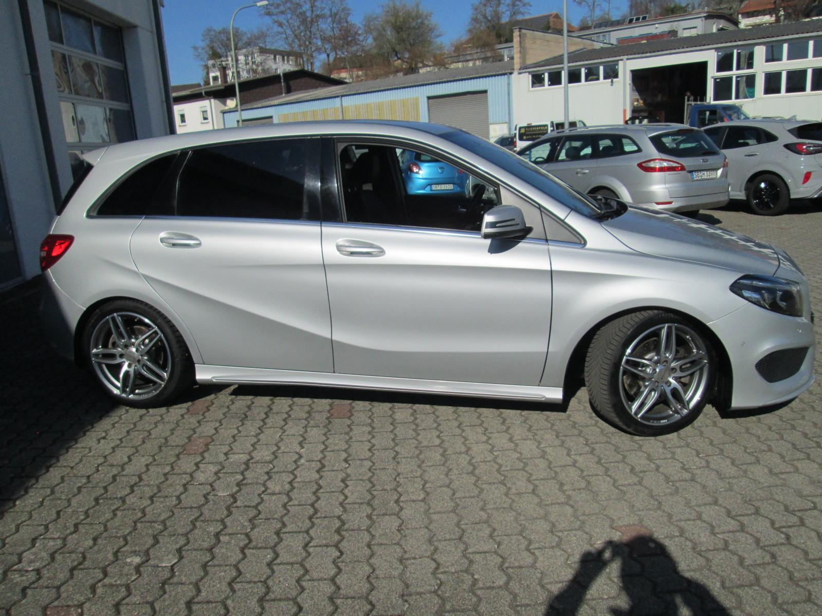 Mercedes-Benz B 220 B B 220 CDI / d