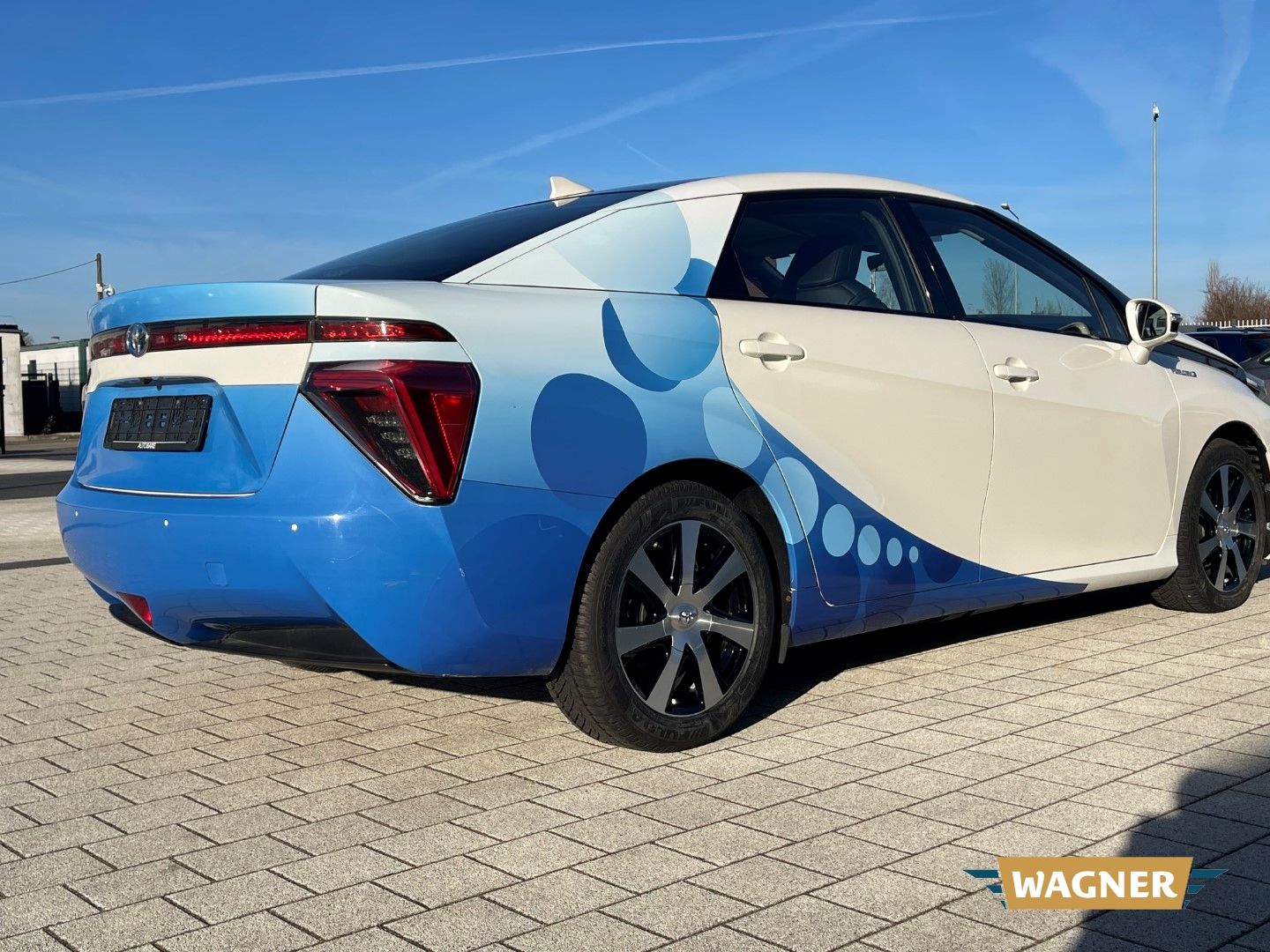 Fahrzeugabbildung Toyota Mirai FuelCell Wasserstoff Automatik Leder