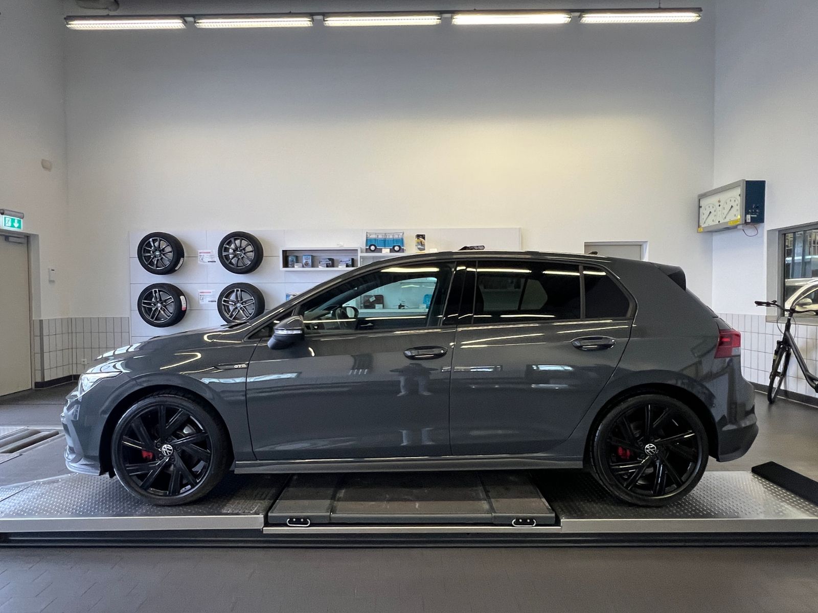 Fahrzeugabbildung Volkswagen Golf VIII GTD 2.0 TDI DSG *IQ.Drive-Paket, AHK,
