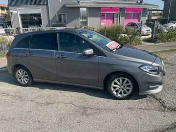 Mercedes B 180 - 4