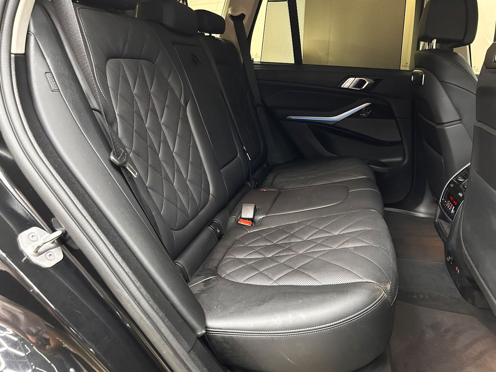 Fahrzeugabbildung BMW X5 50 e xDr PANO+MEMO+LUFT+LED+HEAD+H&K+AHK+360+