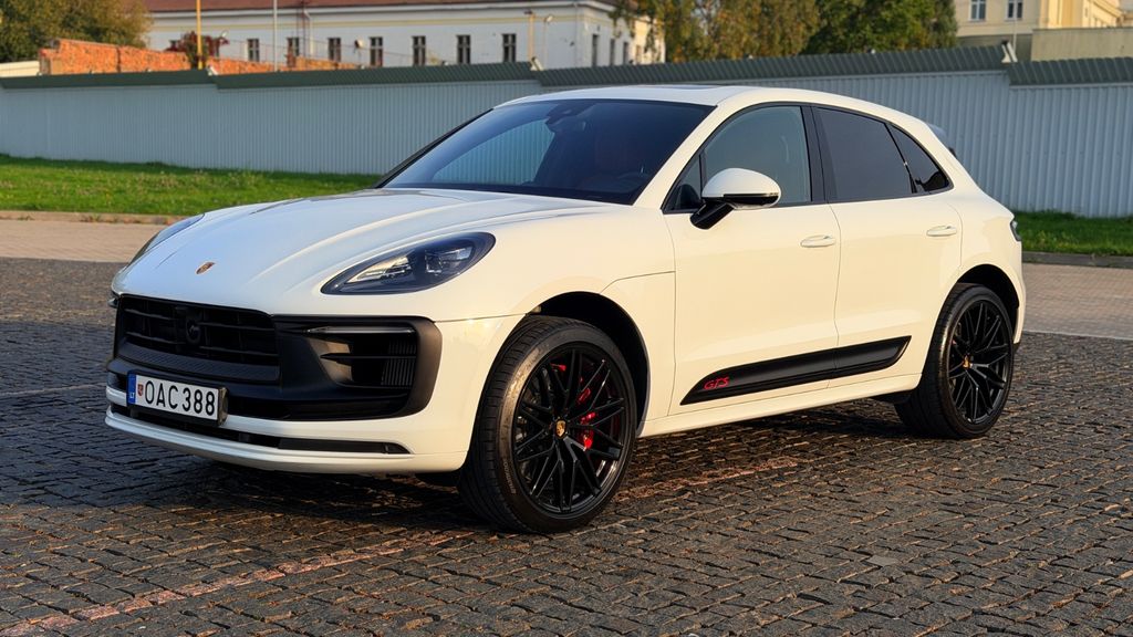 Image of Porsche Macan
