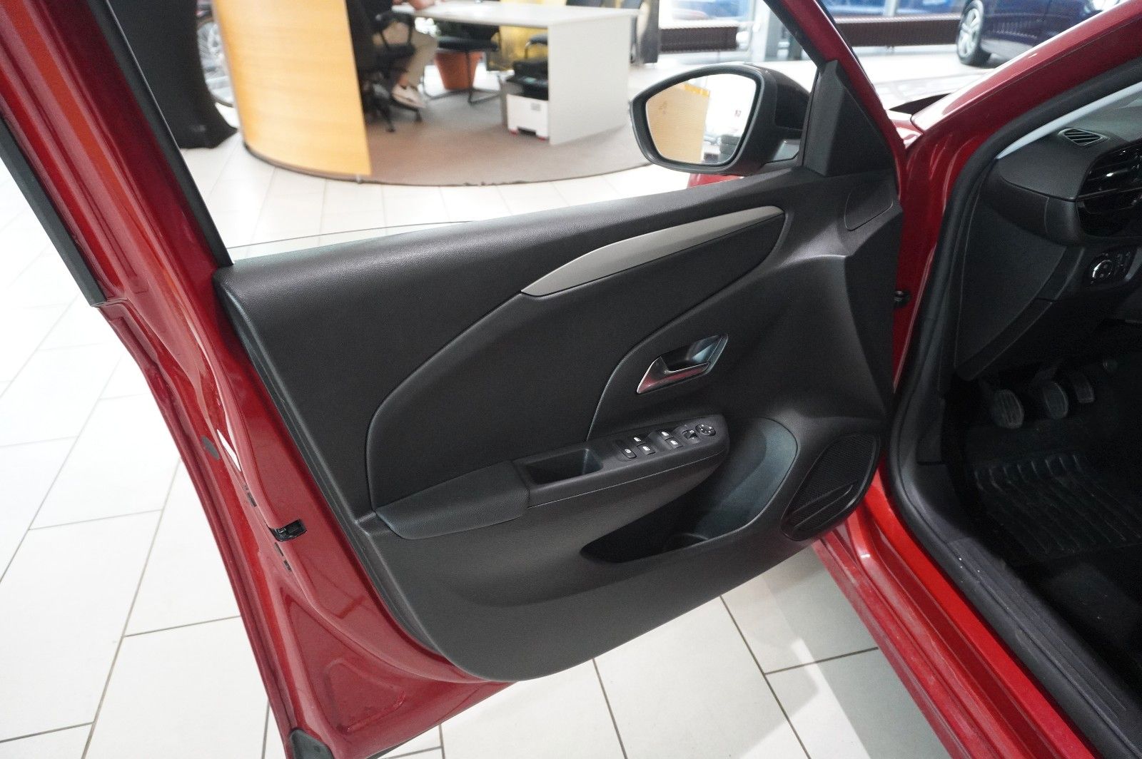 Fahrzeugabbildung Opel Corsa F 1.2 FACELIFT NAVI/LED/KAMERA/VIRTU./DAB+