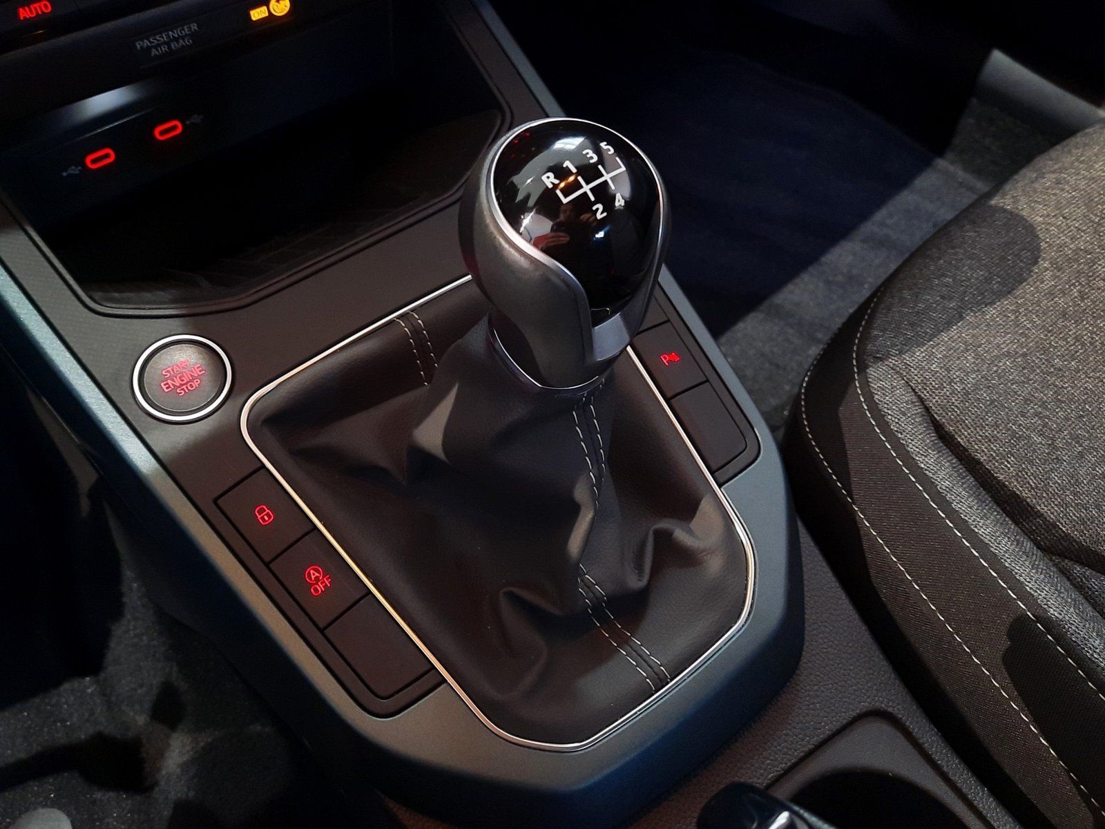 Fahrzeugabbildung SEAT Arona Xperience Beats TSI *Navi*Cam*LED*Sitzhzg*