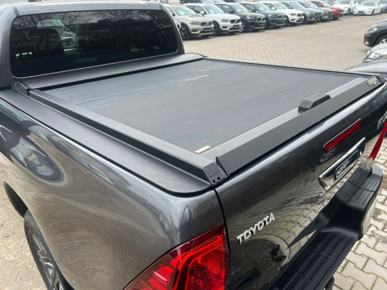 Fahrzeugabbildung Toyota Hilux  2.8 D-4D ,Comfort,ACC,CarPlay,Kamera,AHK