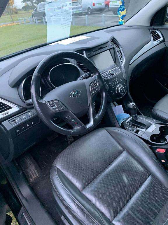 Hyundai SANTA FE